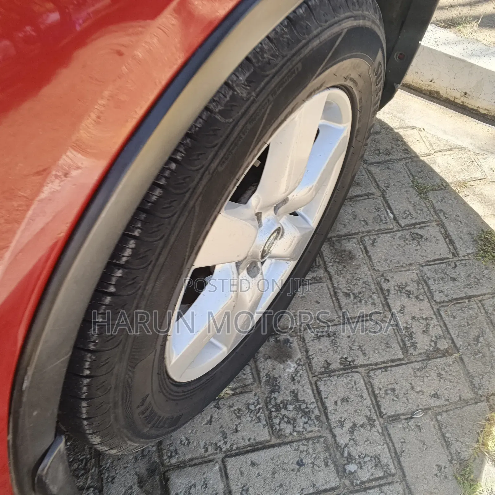 Nissan X-Trail 2010 Red