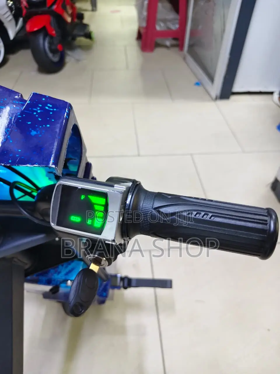 Galaxy Electric Drift Trike With Accessories