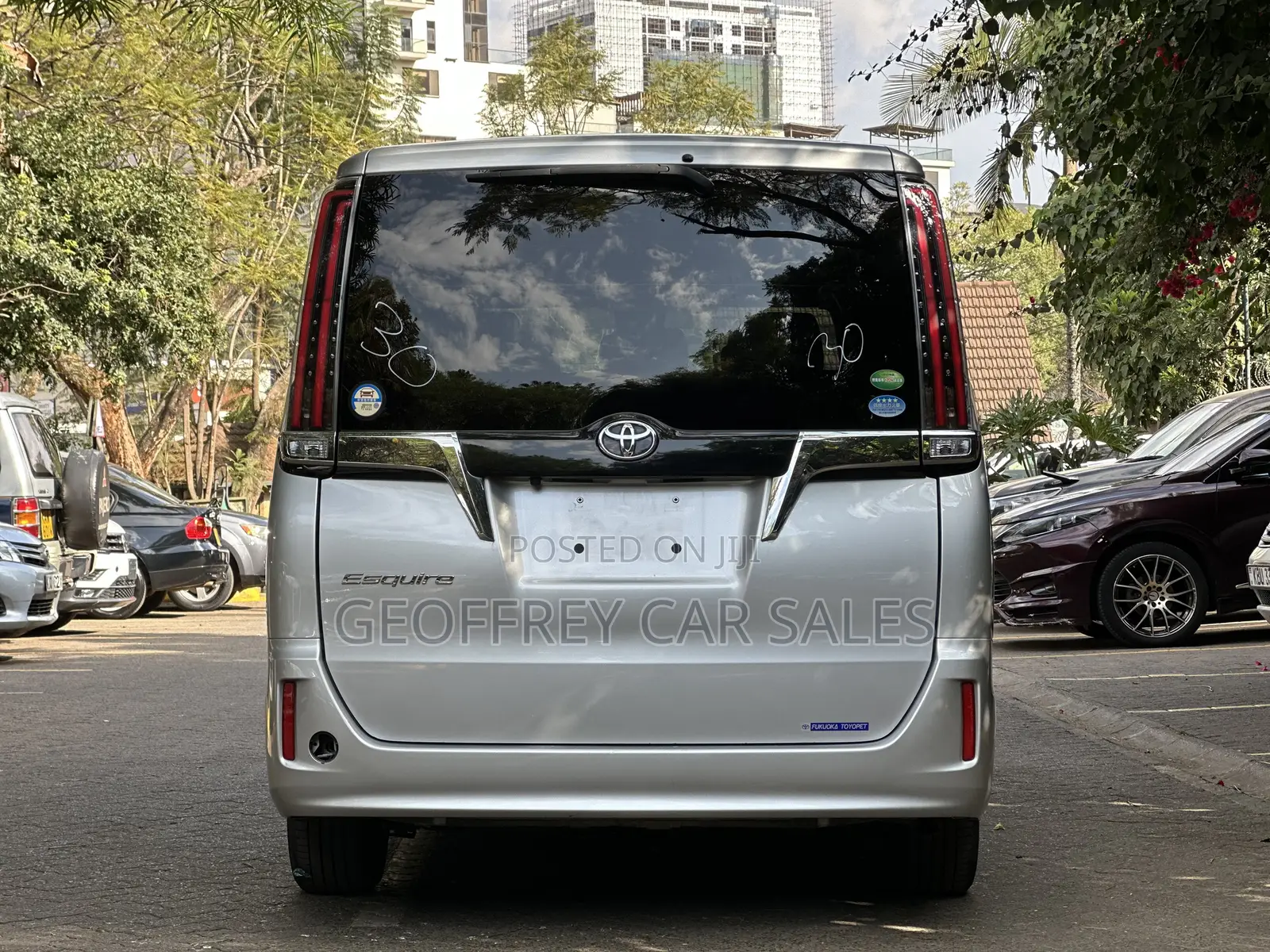 Toyota Esquire 2.0 FWD (7 seater) 2019 Gray