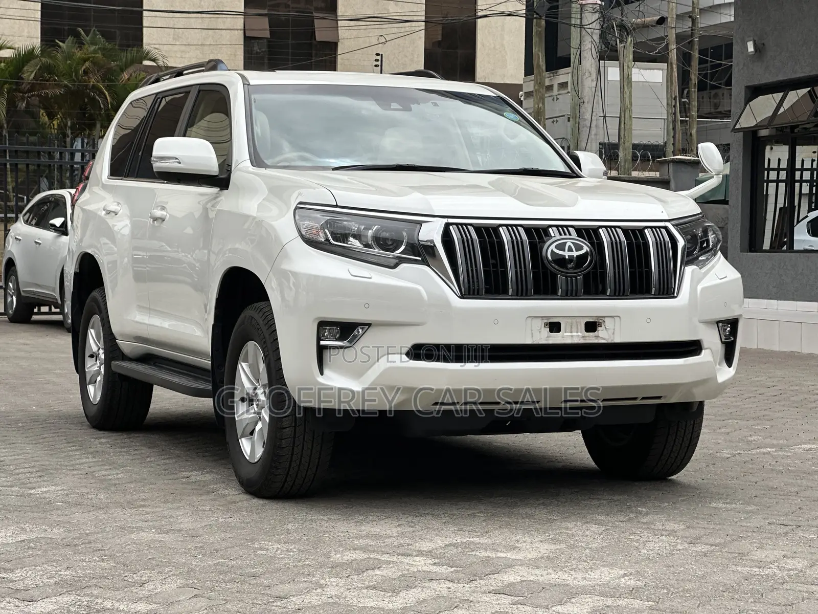 Toyota Land Cruiser Prado 2.8 2022 White