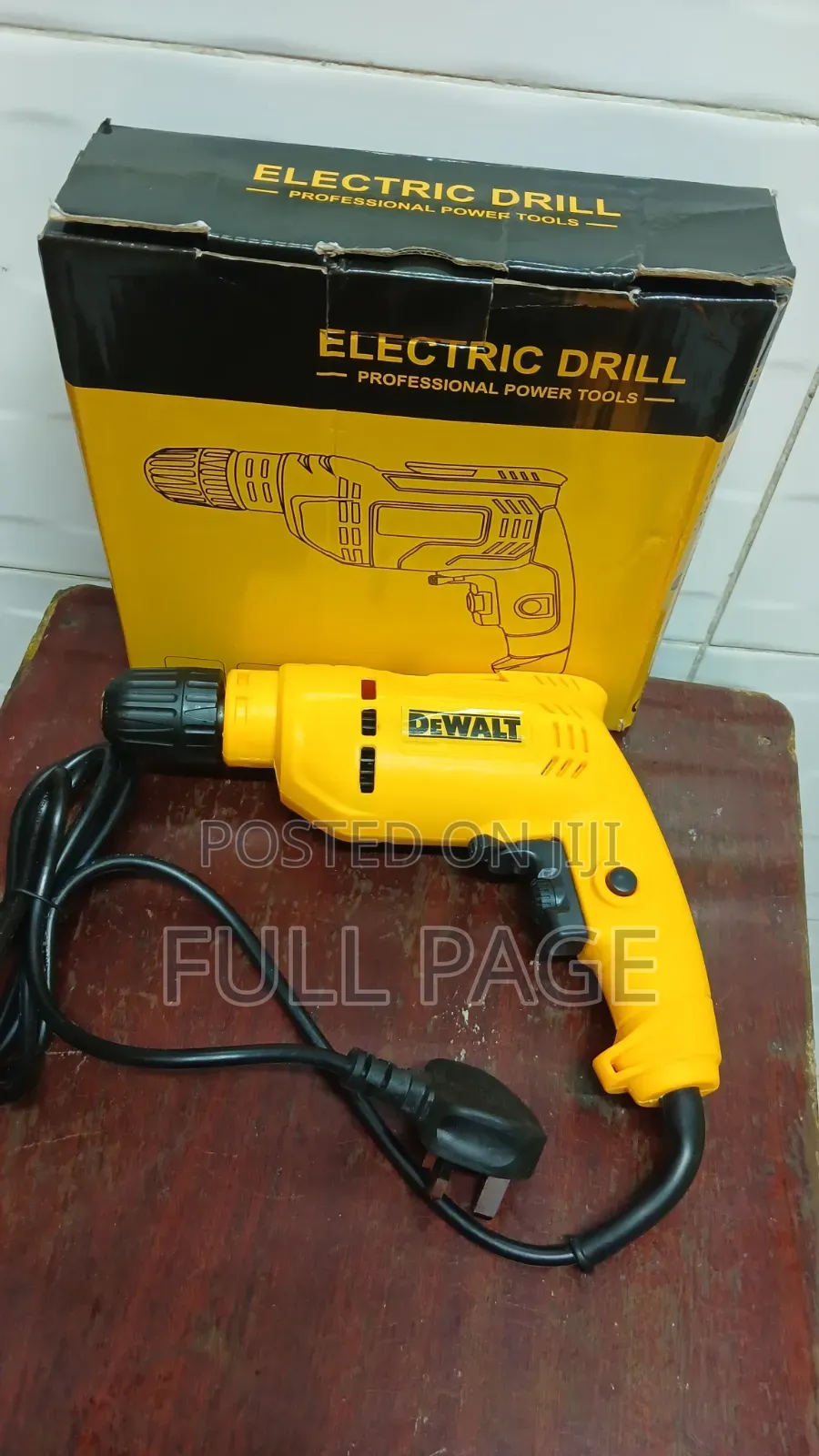 Dewalt Electric Drill 710W