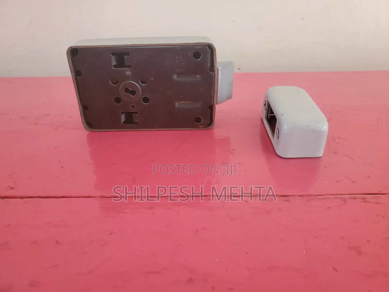 Night Latch for Metal Door (Self Push Lock)
