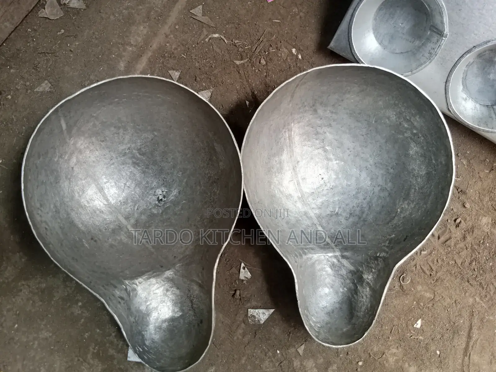 Baking Tin (Calabash)