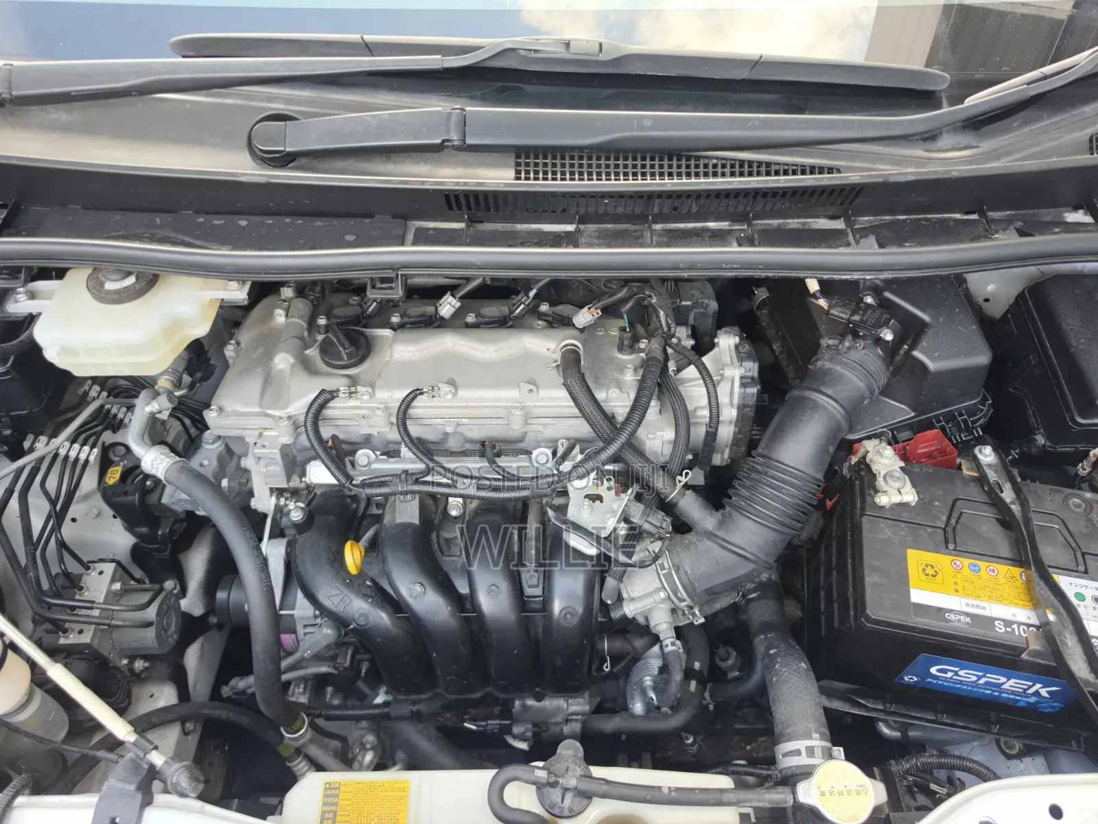 Toyota Corolla Fielder 2016 Silver