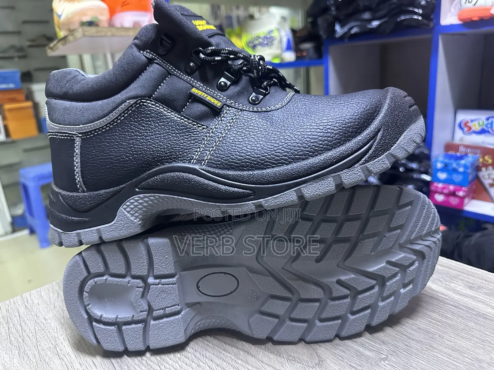 Light Bearer Safety Shoes