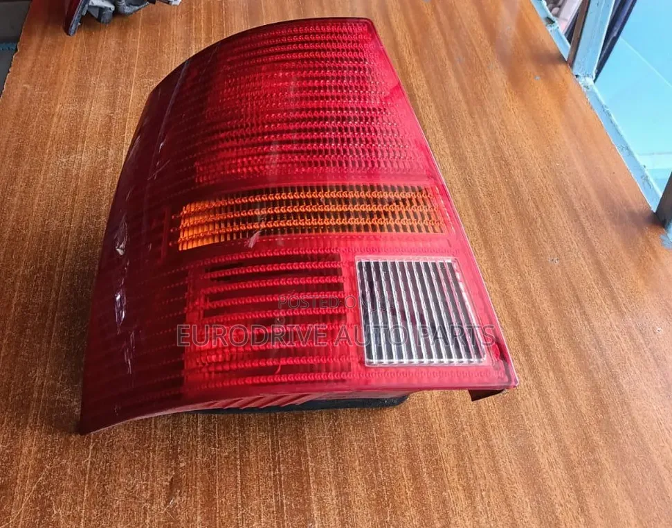 Volkswagen Golf MK4 Variant Taillight