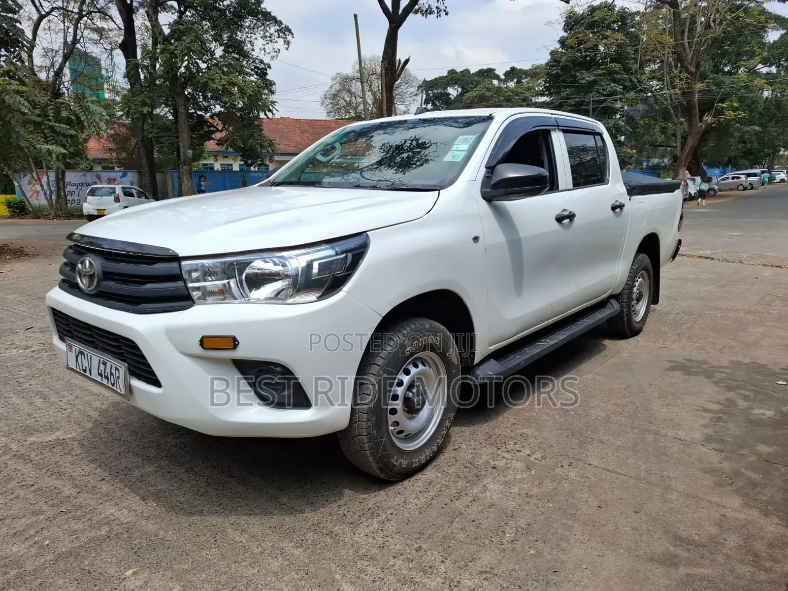 Toyota Hilux Revo Double Cab Deisel 2.4 AWD 2019 White