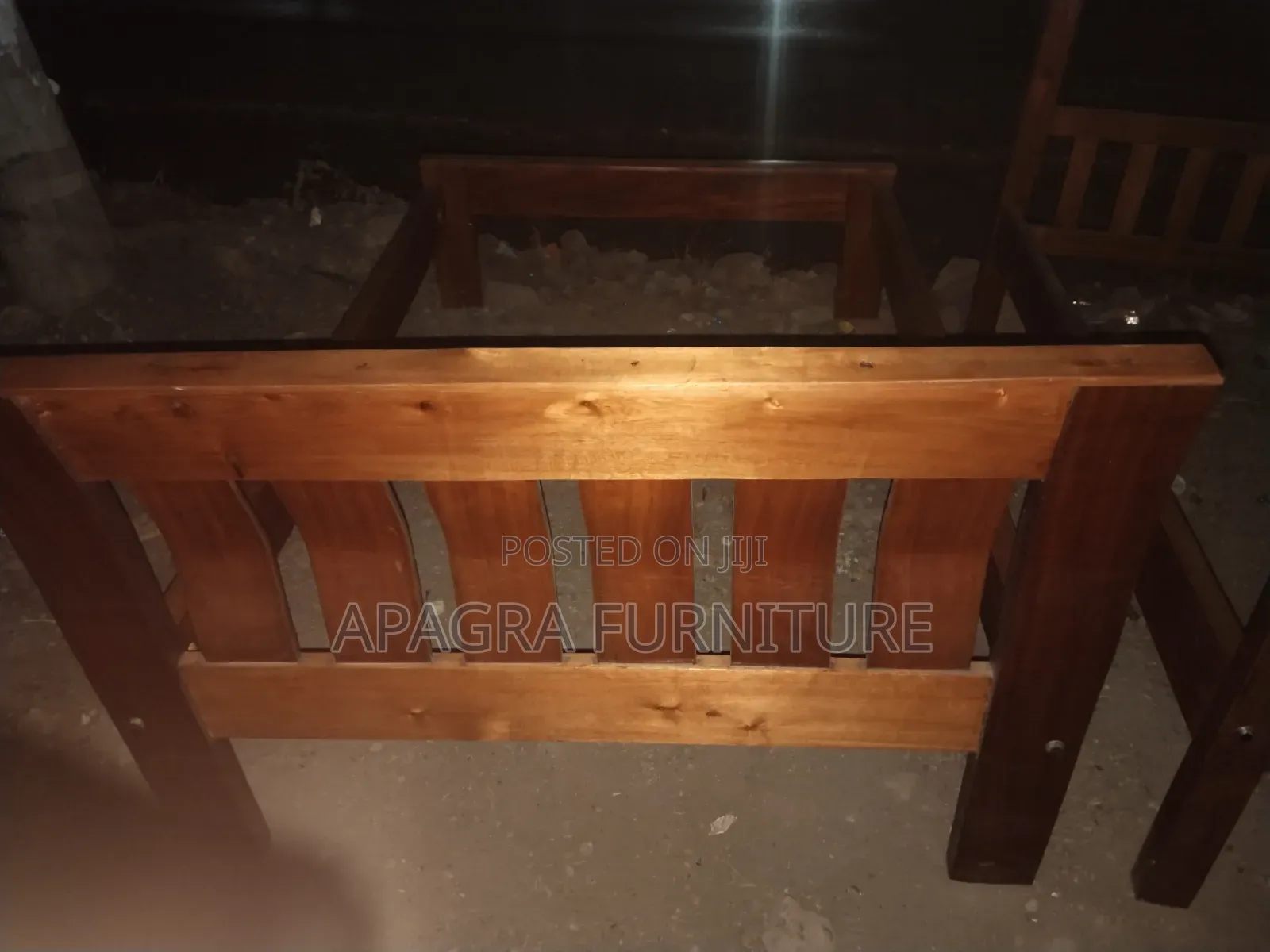 4 by 6 Mohagany Bed
