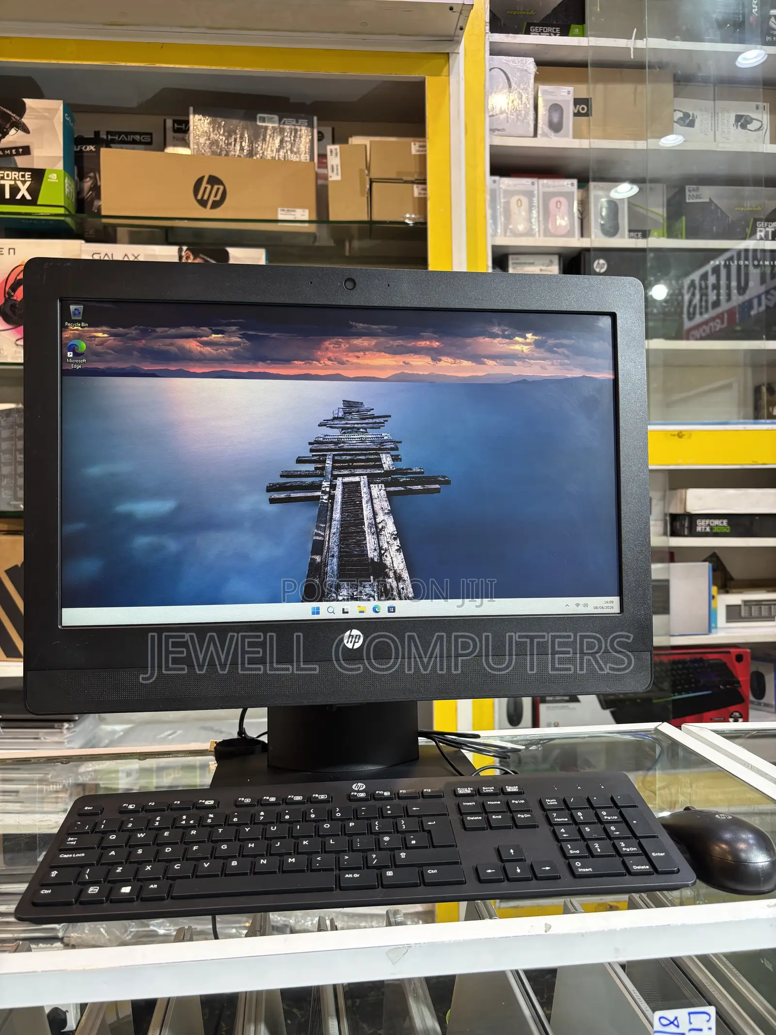 Desktop Computer HP ProOne 400 8GB Intel Core i5 SSD 256GB