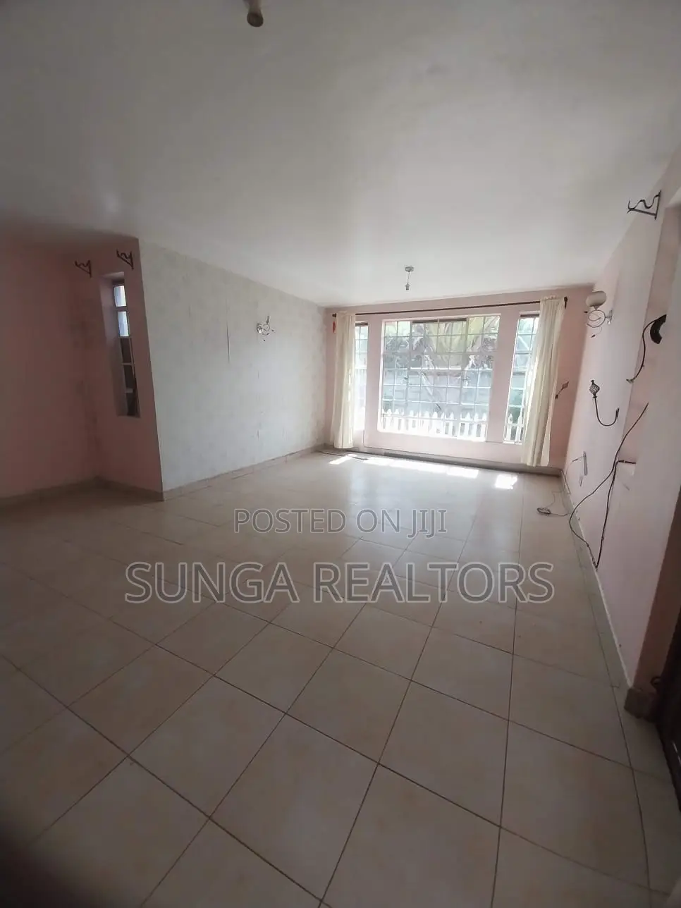 4bdrm House in Beijing Rd., Hotel 67 Area for sale