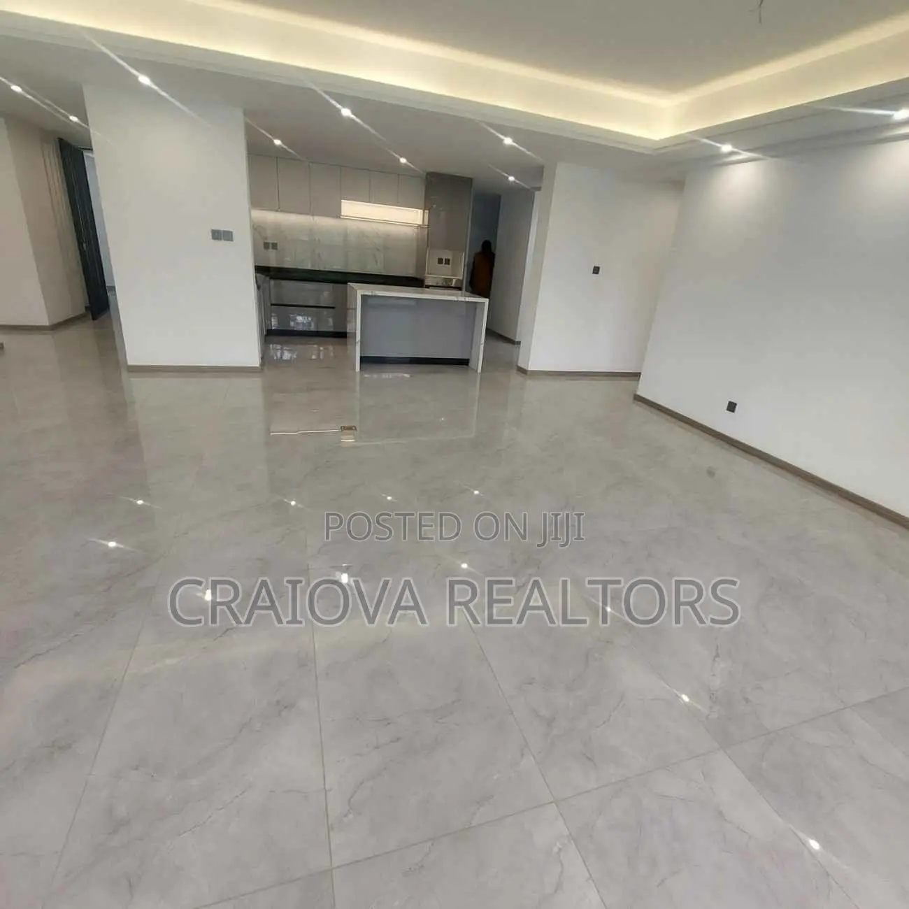 4bdrm Apartment in Raphta Road Area for sale