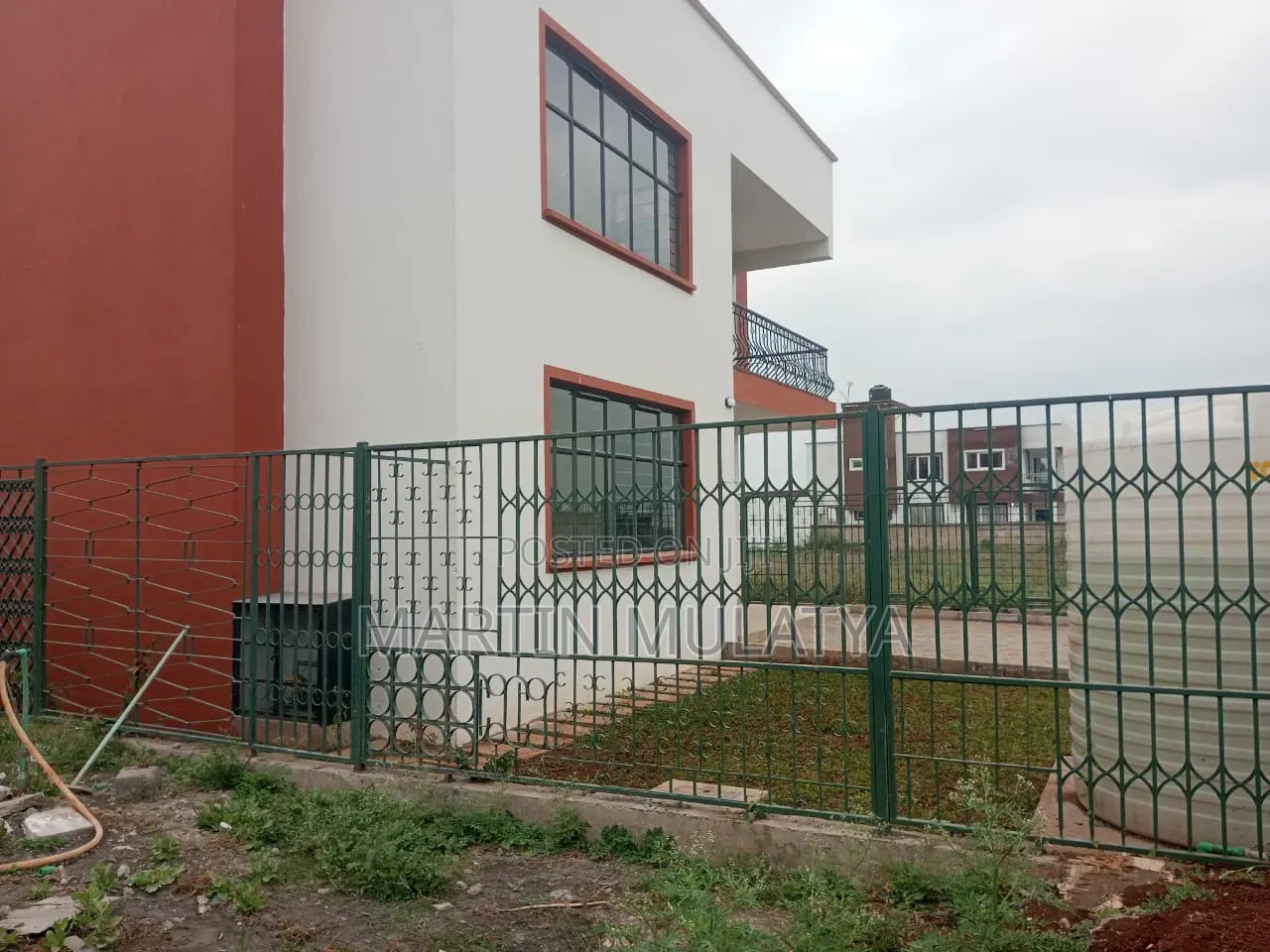 Furnished 6bdrm Maisonette in Katani for sale