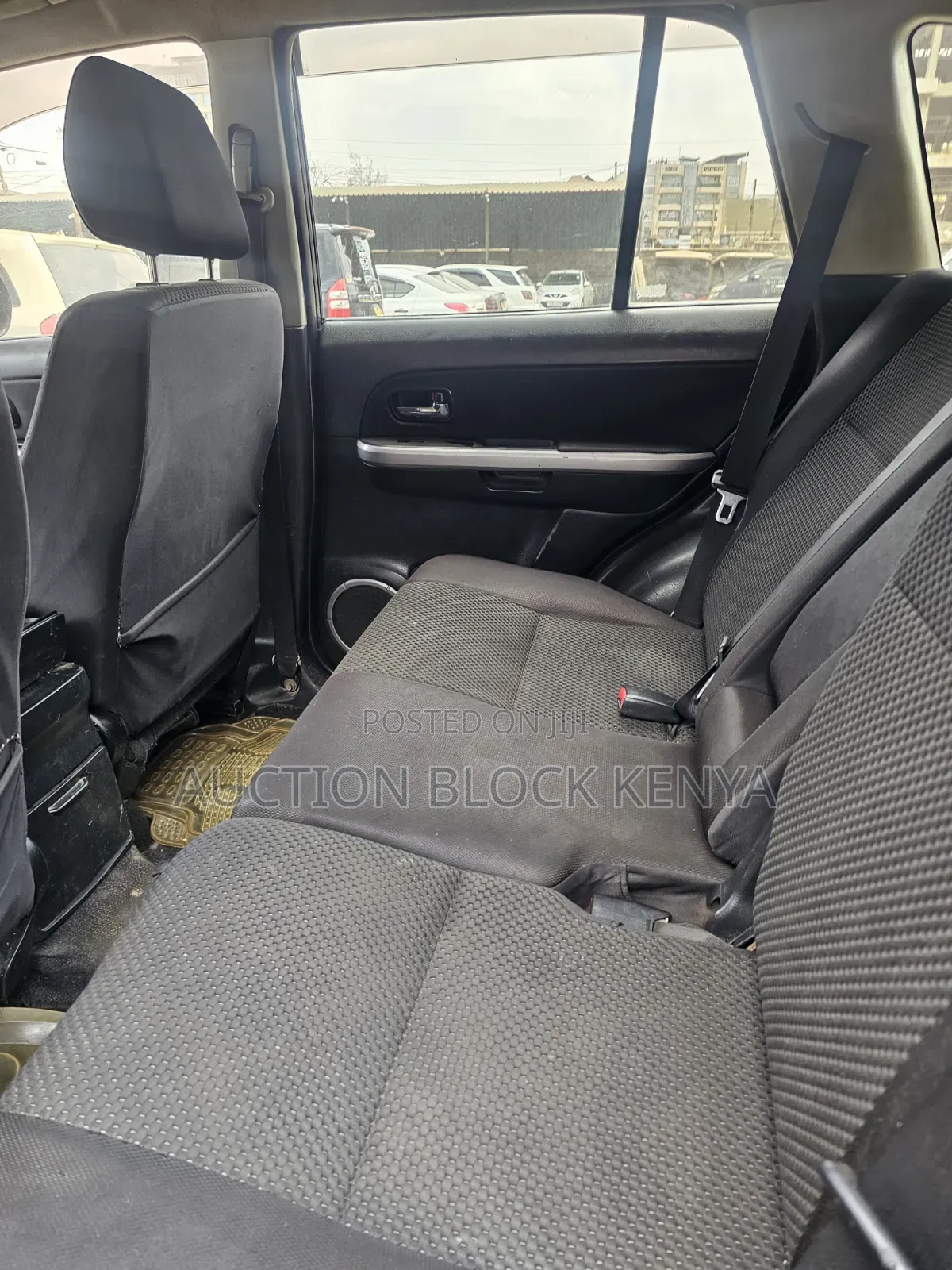 Suzuki Escudo 2011 Gray