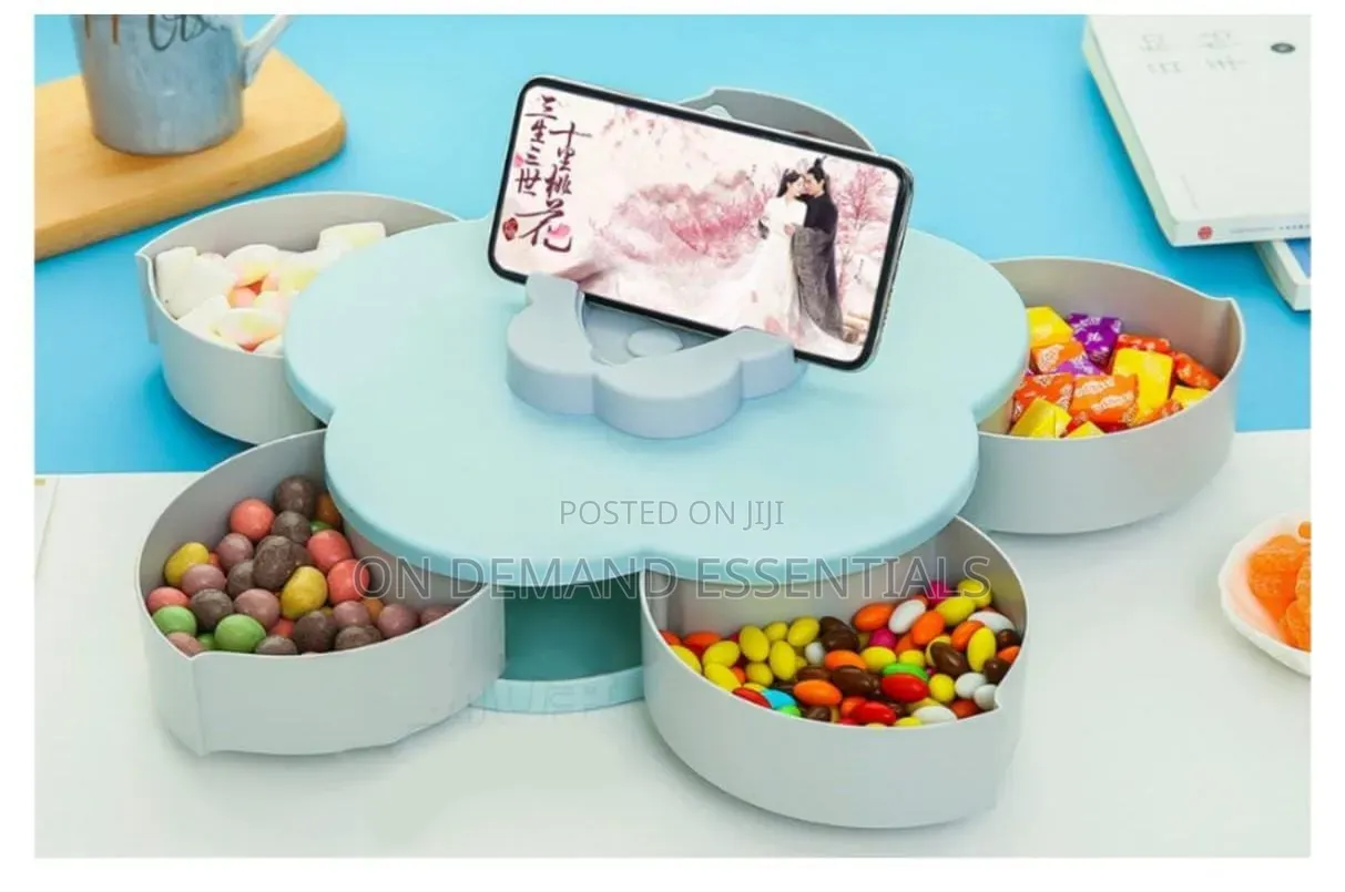 Rotating Petal Tray Snack