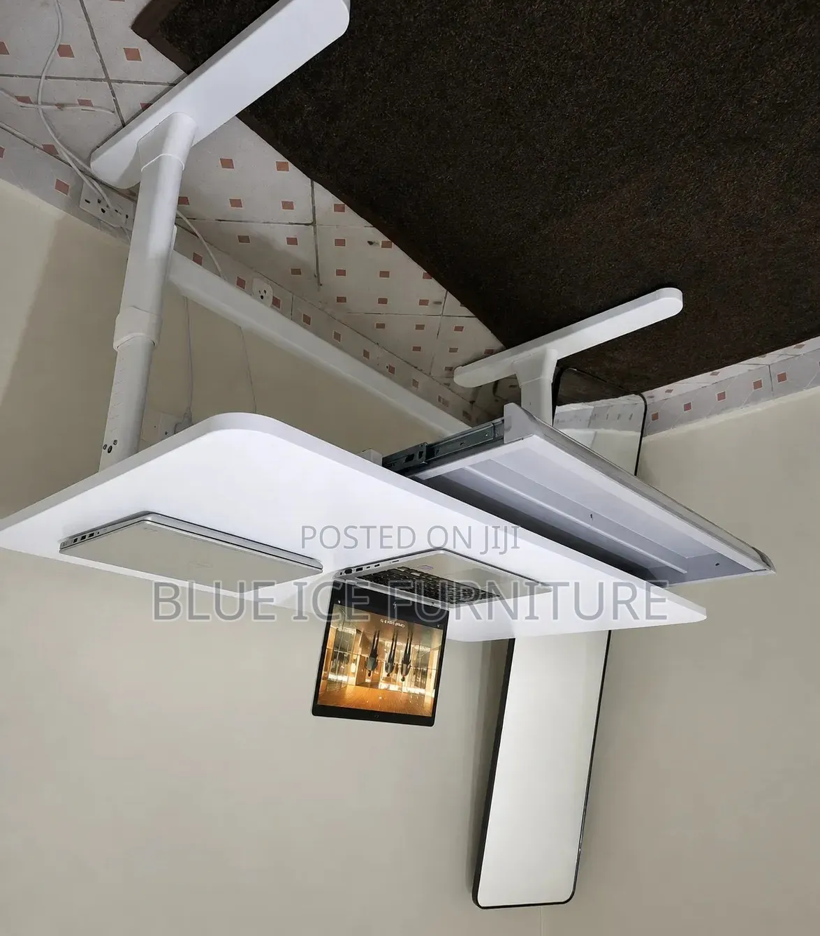 Manual Adjustable:Adjustable White Office Table With Cable Management