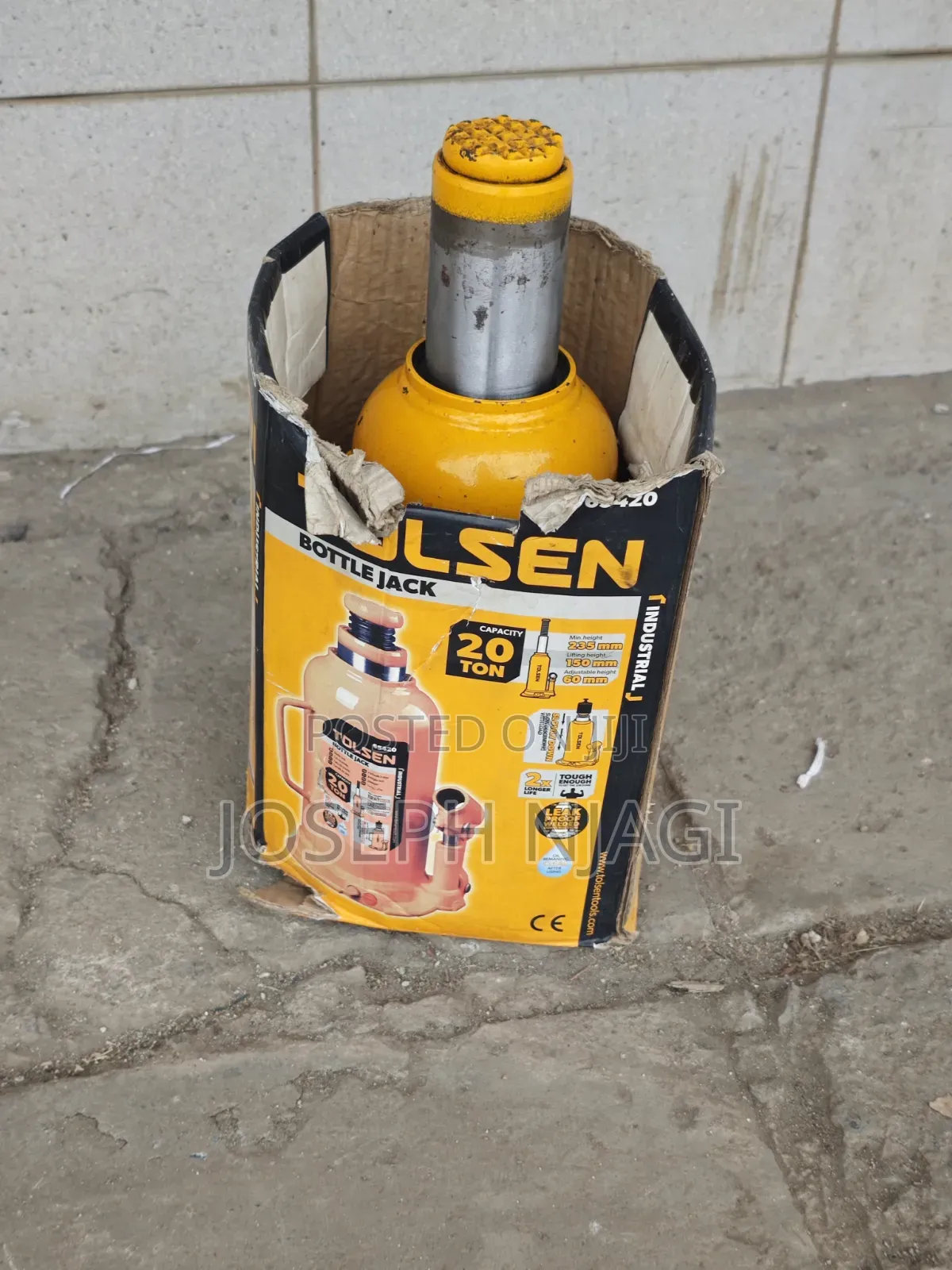Tolsen Industrial 20-Ton Hydraulic Bottle Jack