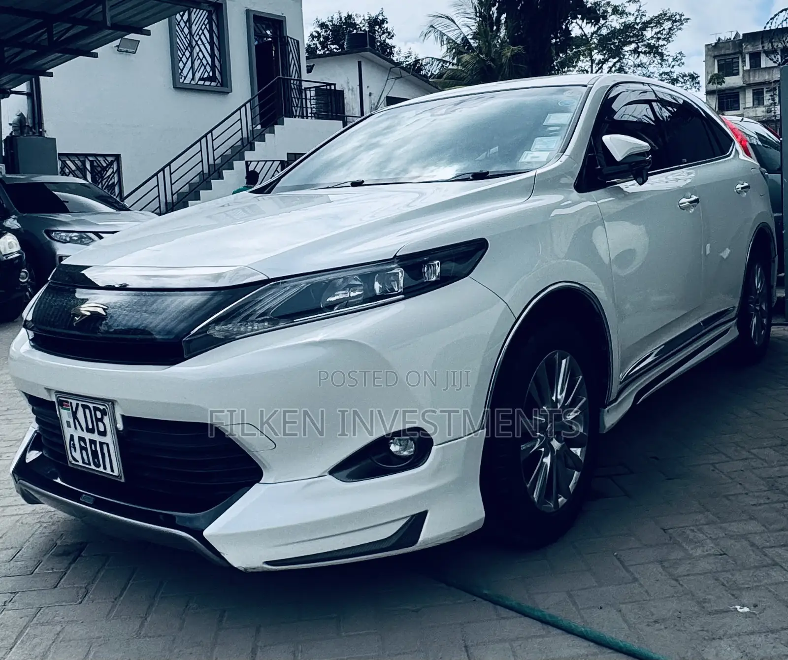 Toyota Harrier Premium Advanced Package 2015 White