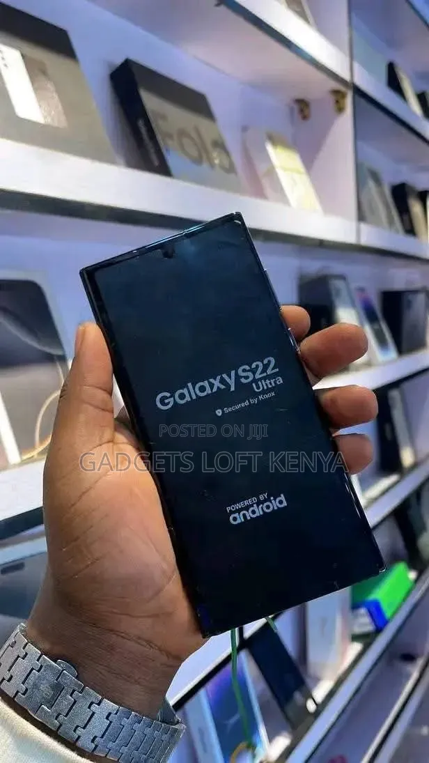 New Samsung Galaxy S22 Ultra 5G 128 GB Black