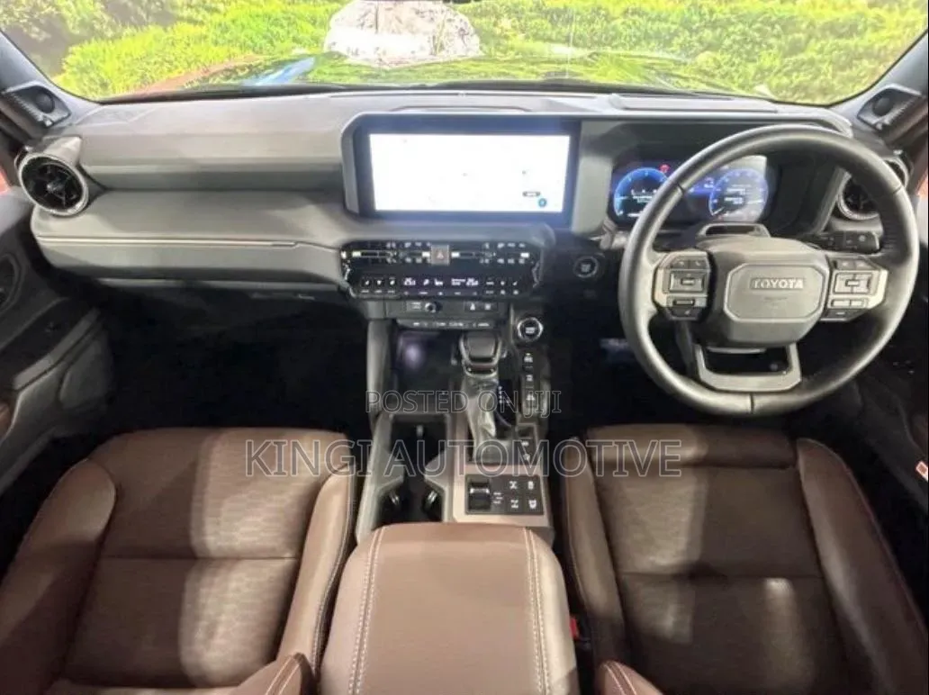 Toyota Land Cruiser 2024 Black
