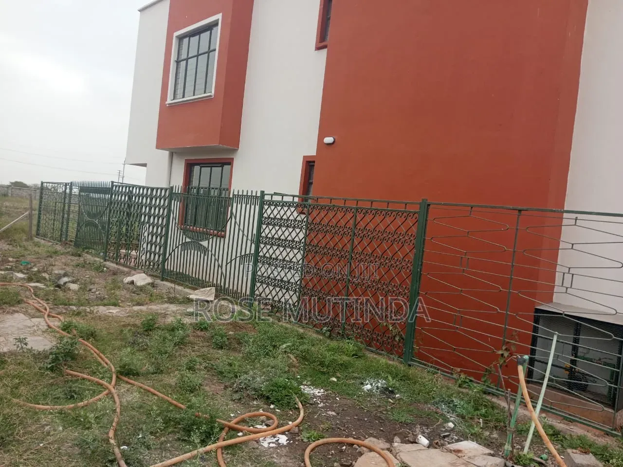 Furnished 6bdrm Maisonette in Mlolongo for sale