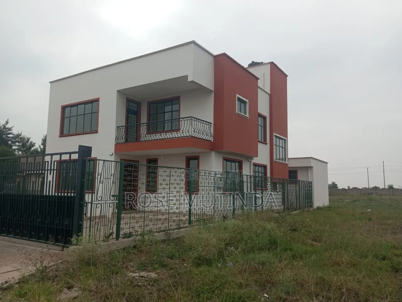 Furnished 6bdrm Maisonette in Mlolongo for sale