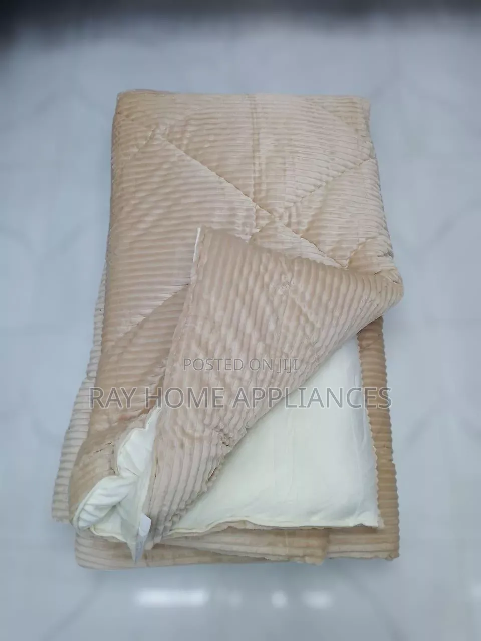 Single Velvet Woollen* Duvets
Honey.G
6×6.