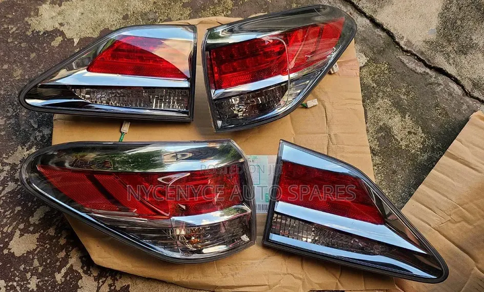 Toyota Lexus RX 270 Bootlight
