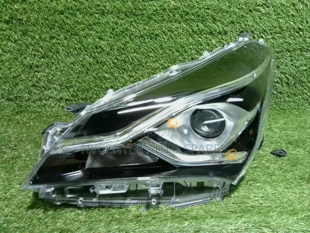 Toyota Porte New Model Xenon Headlight