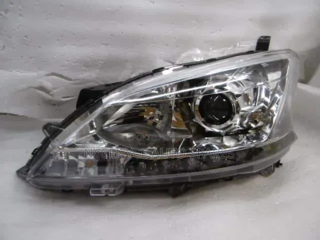 Headlight Sylphy N17 Xenon
