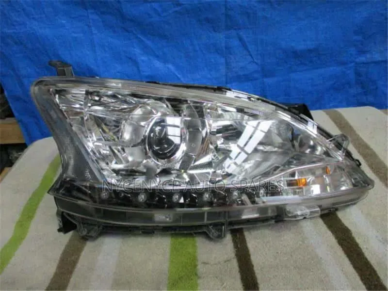 Headlight Sylphy N17 Xenon