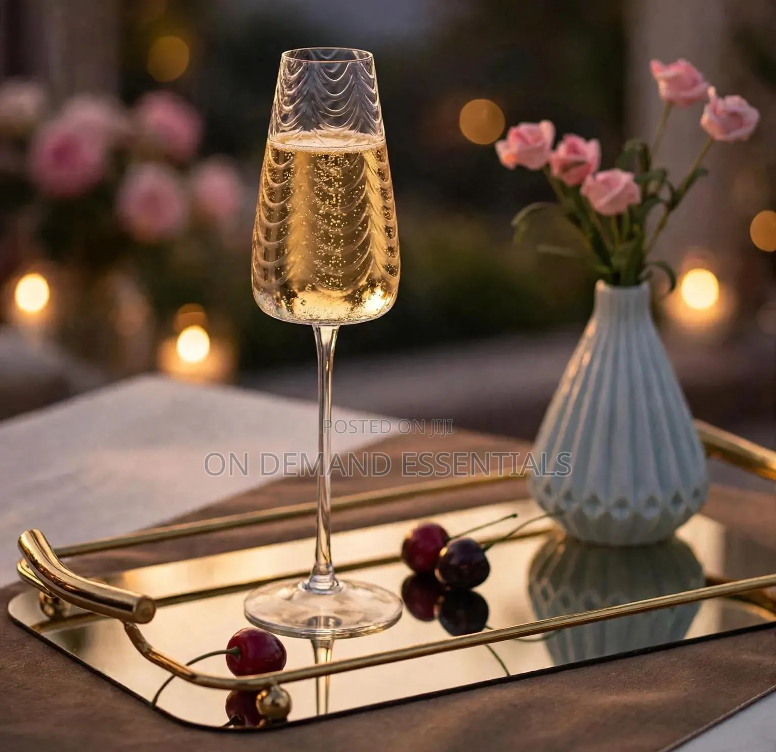 Wavy Long Stem Champagne/Wine Glasses .
Capacity:280mls