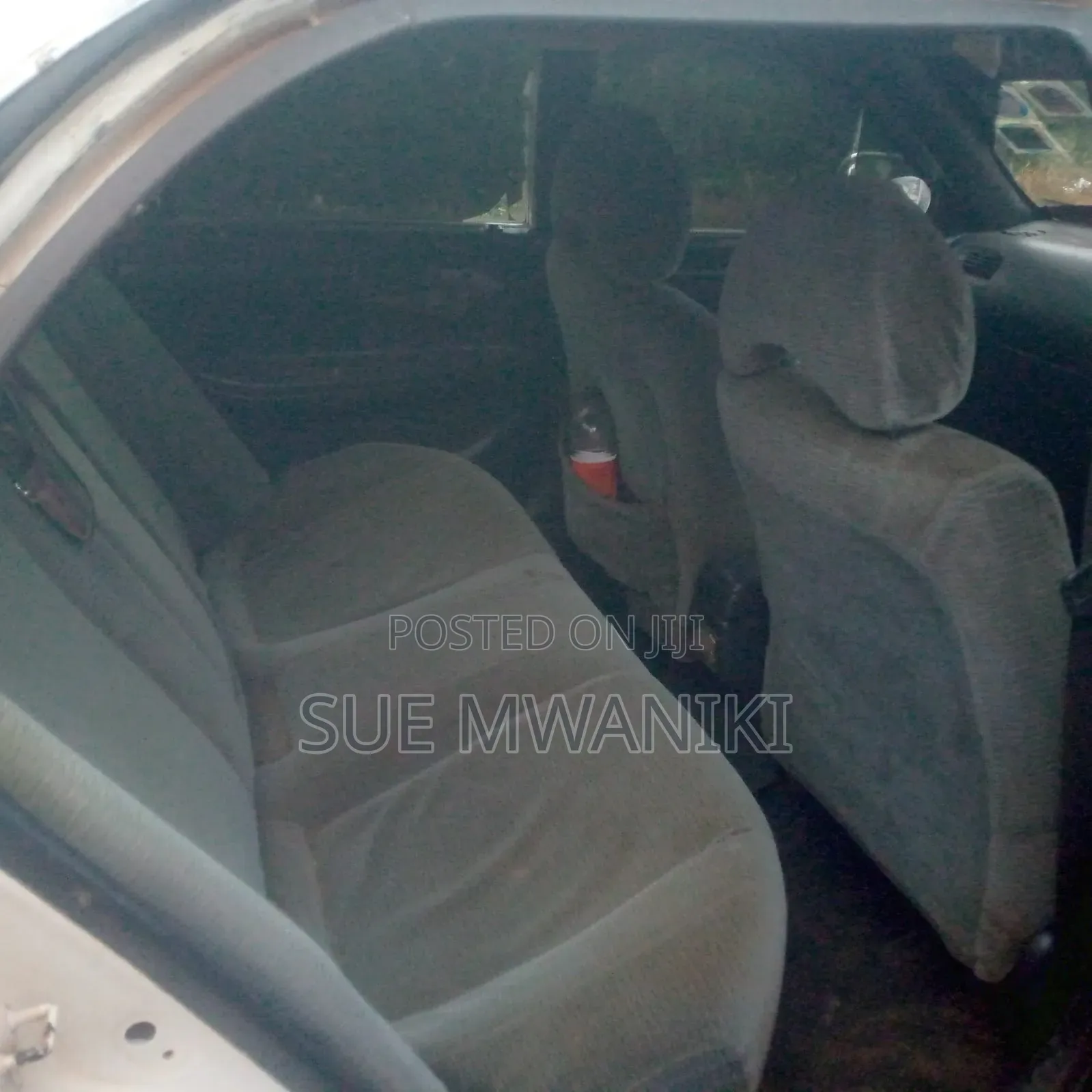 Toyota Corolla 2000 White
