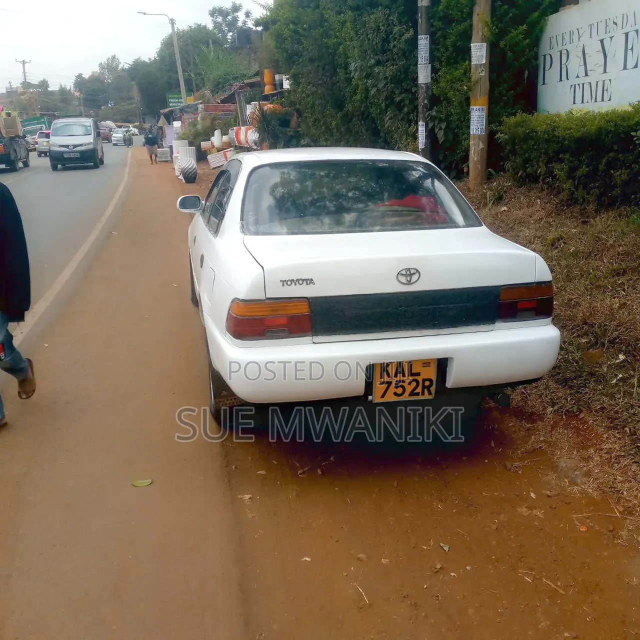 Toyota Corolla 2000 White