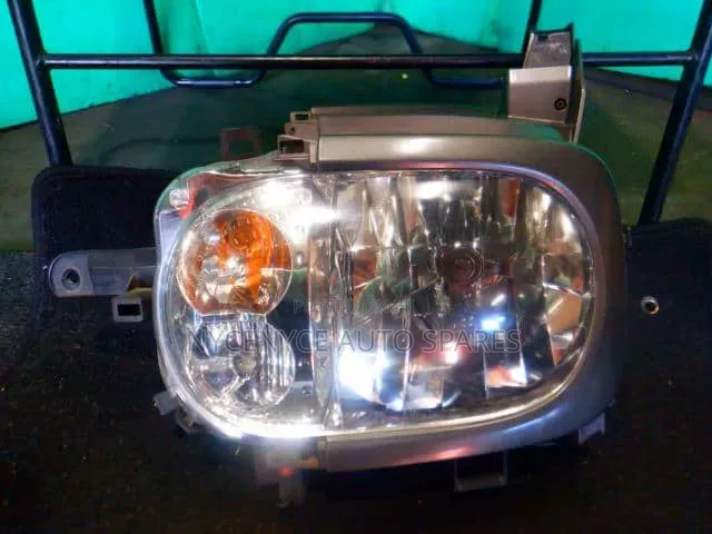 Nissan Cube Non Xenon Headlight