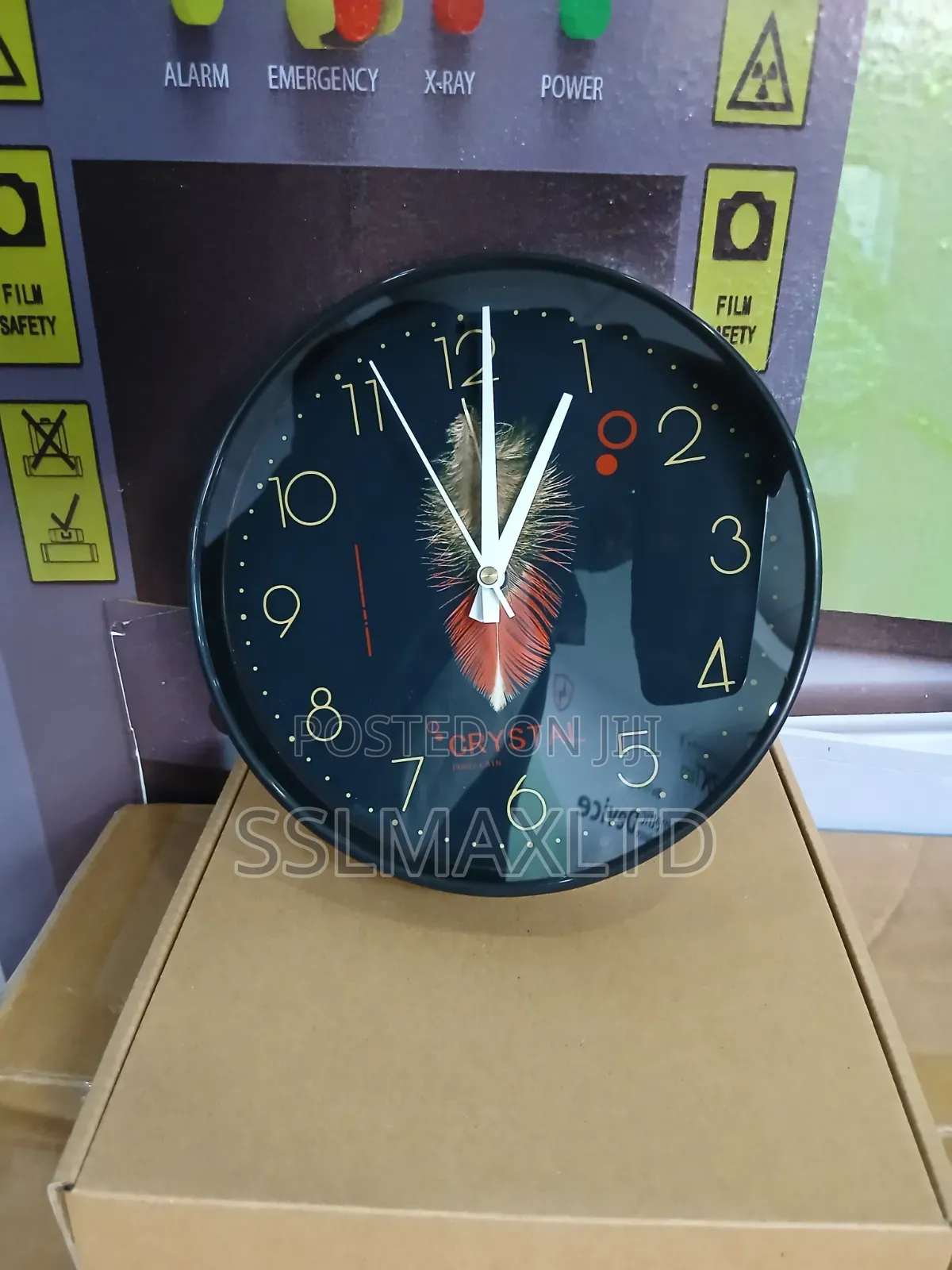 Wall Clock Spy Camera