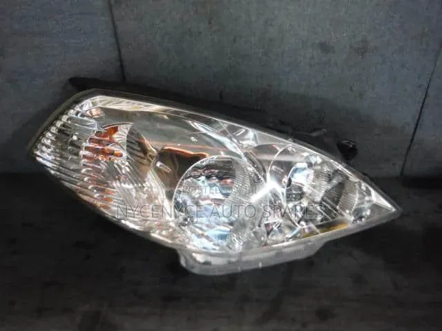 Nissan Wingroad Vy11 Non Xenon Headlight