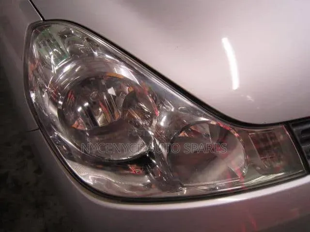 Nissan Wingroad Vy11 Non Xenon Headlight