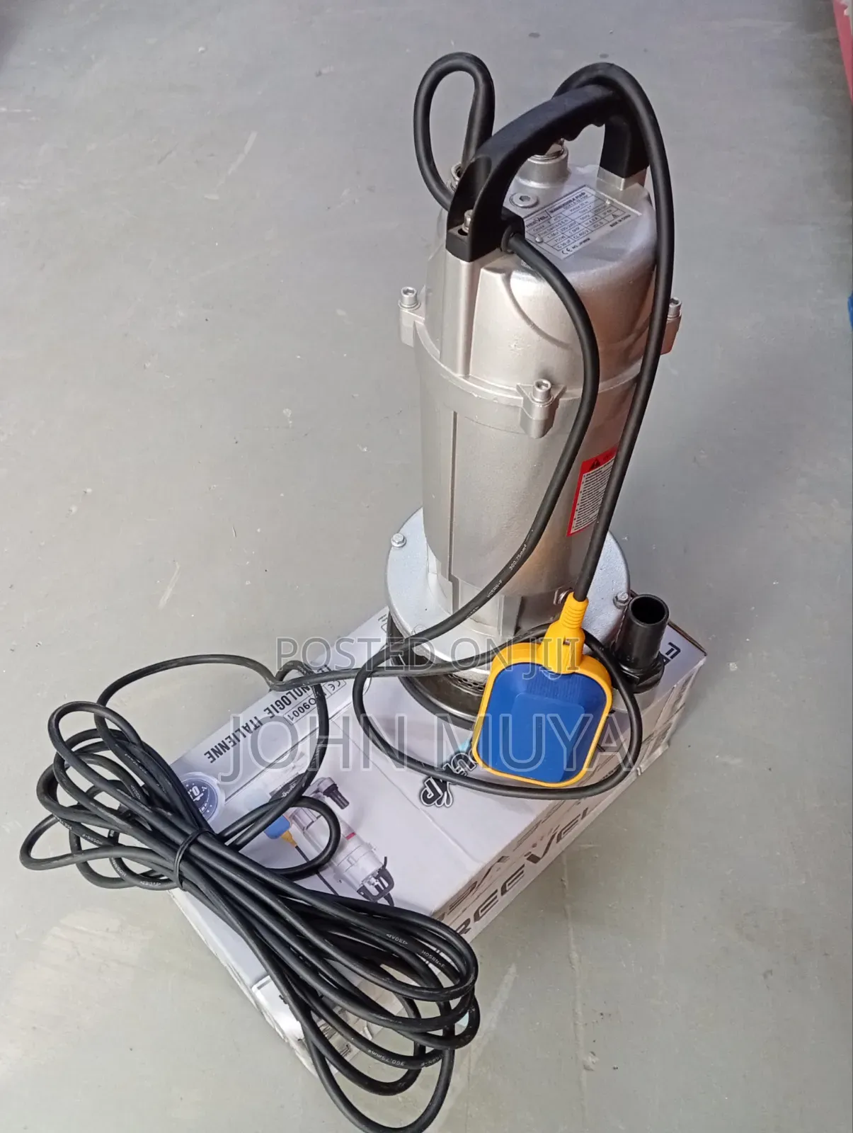 Heavy Duty Submersible Water Pump 750w/1.0Hp