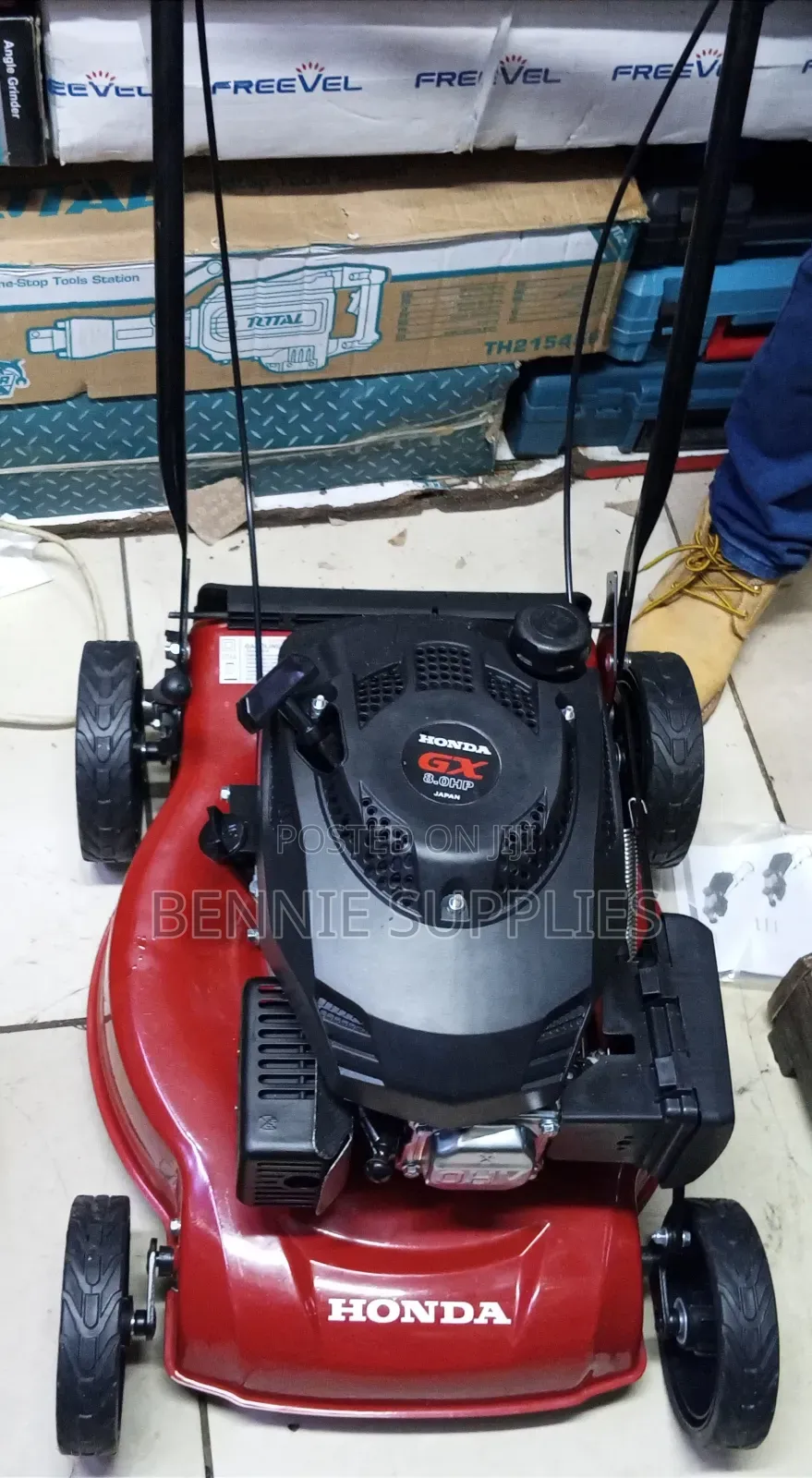 Honda Gasoline Lawnmower Machine