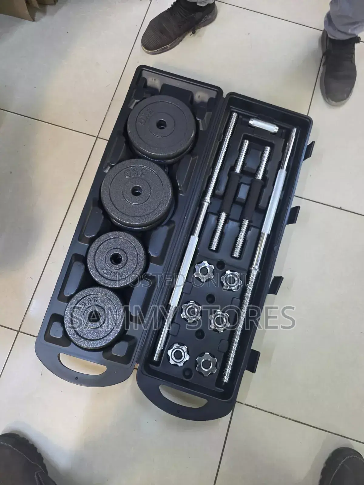 Adjustable Dumbbell Set With Weight Plates Secure Collars – 20KG