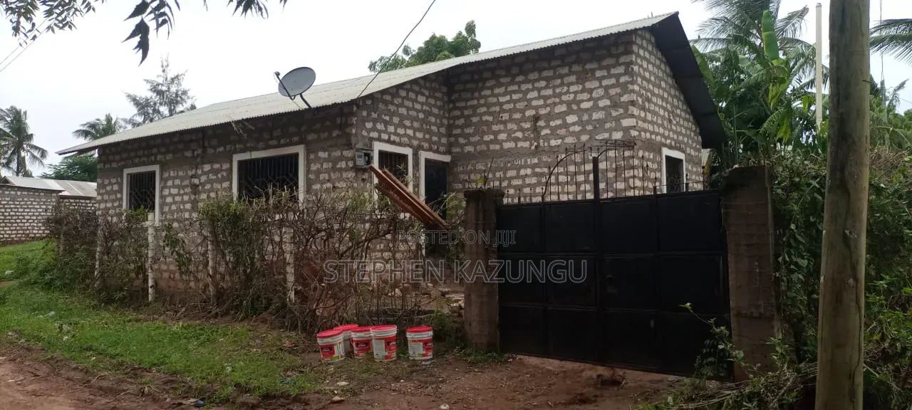 3bdrm House in Kijiwetanga Pauri, Town Centre for sale