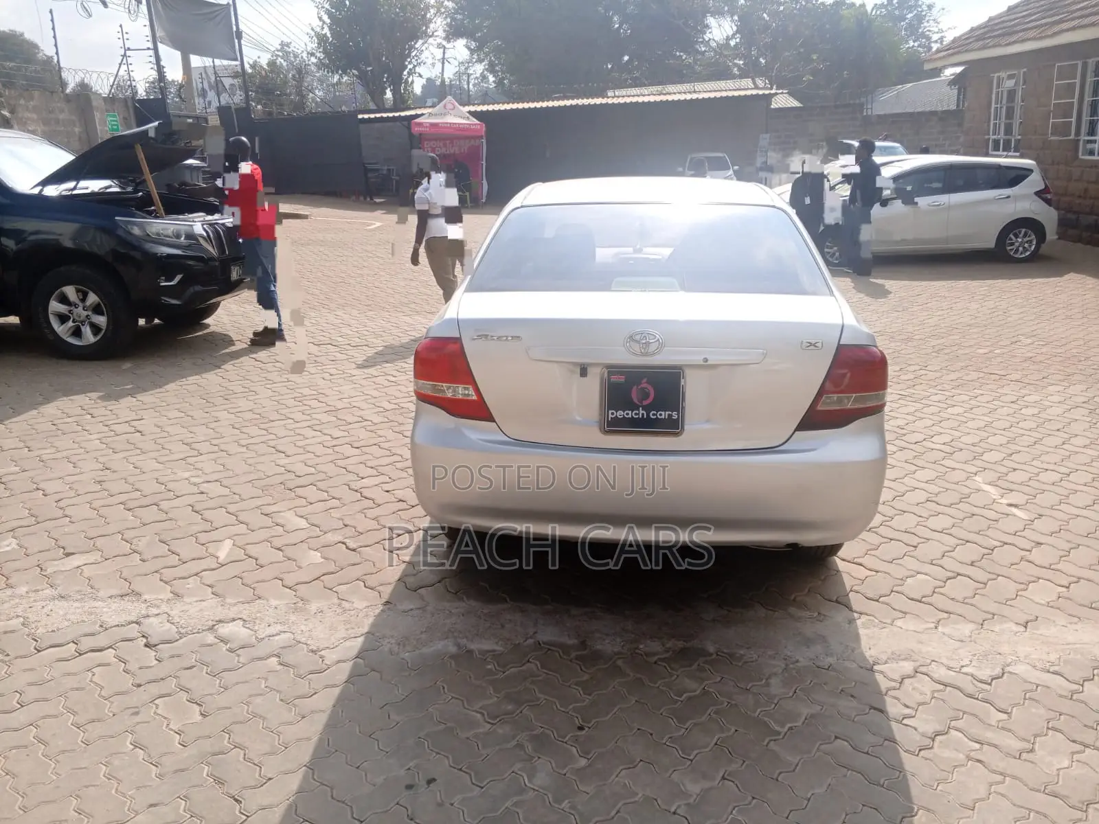Toyota Axio 2010 Silver
