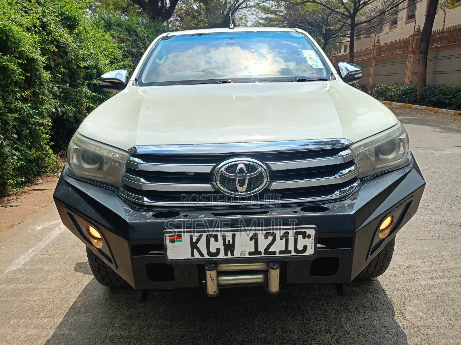 Toyota Hilux 2016 White