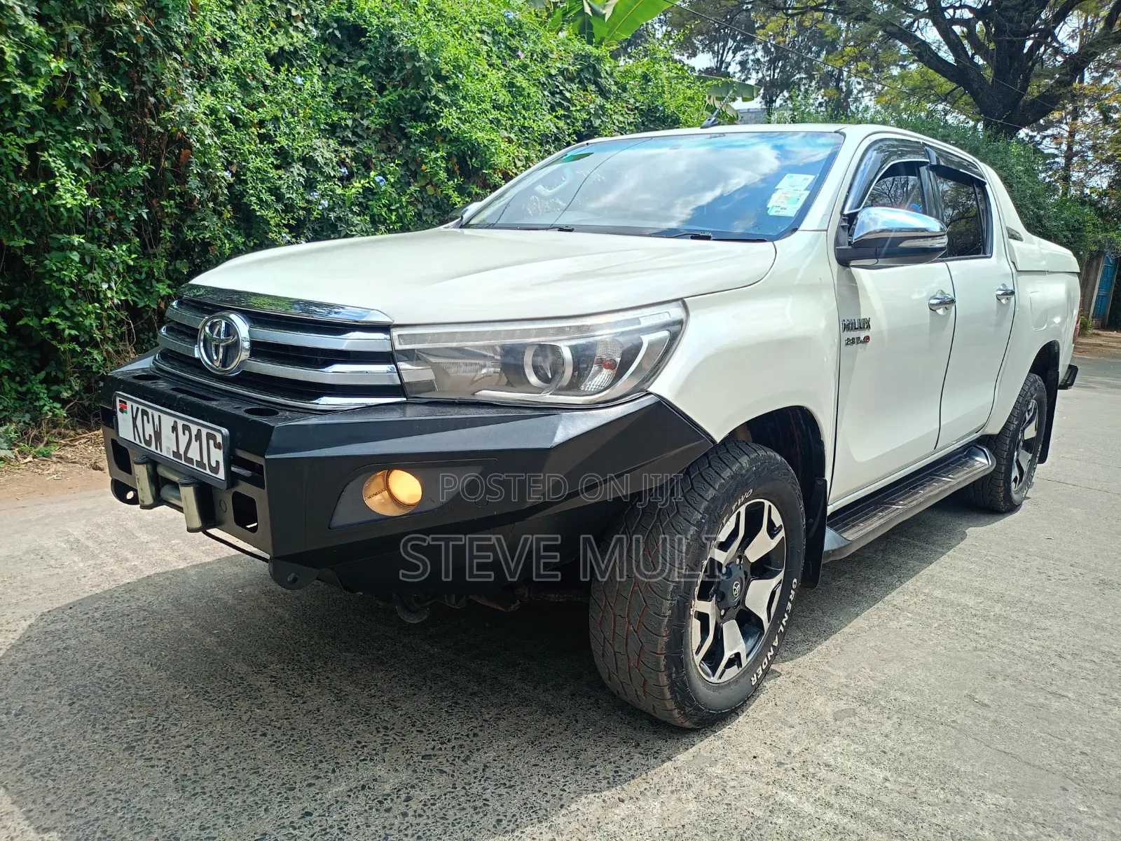 Toyota Hilux 2016 White