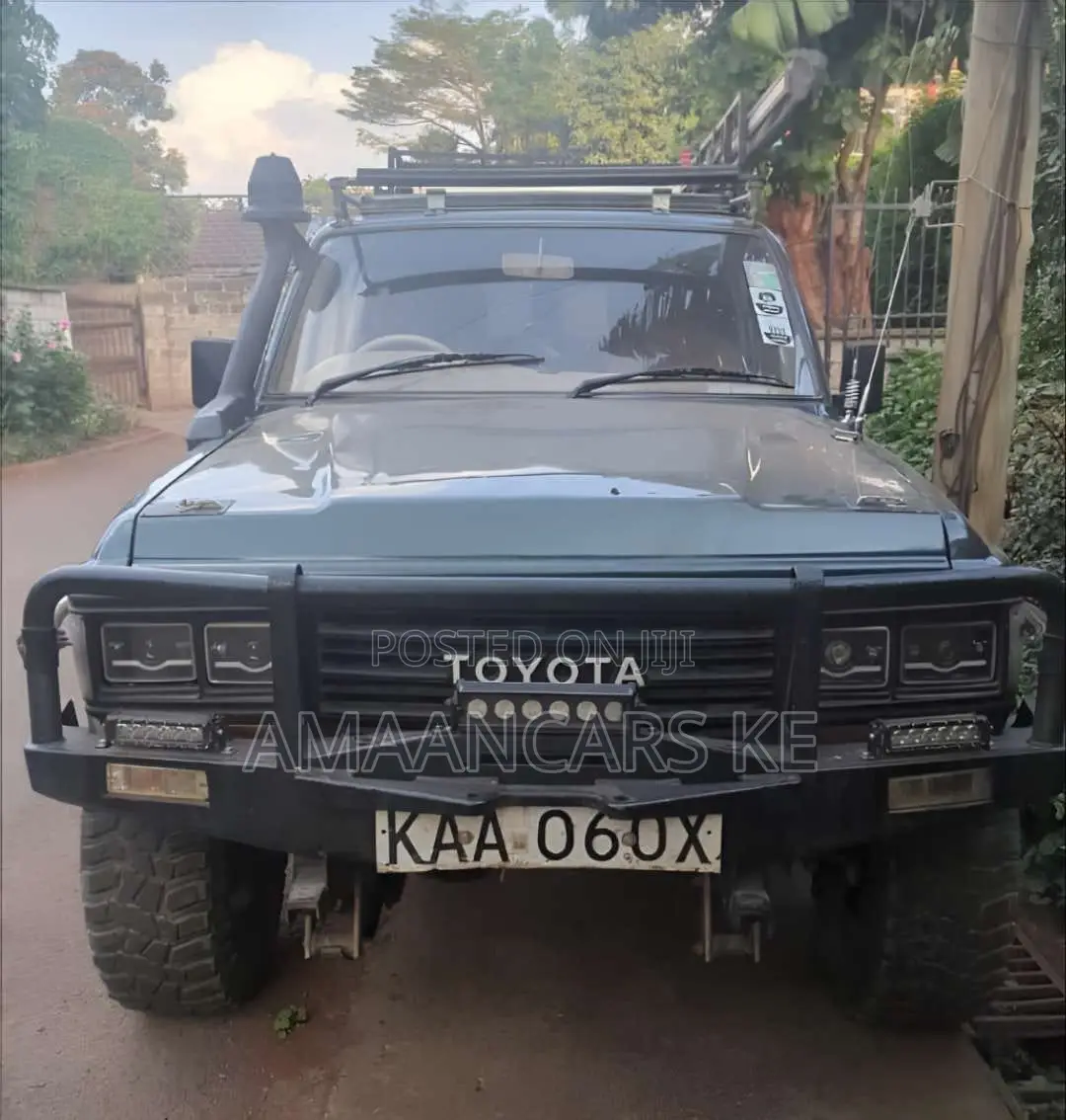 Toyota Land Cruiser 1990 Green