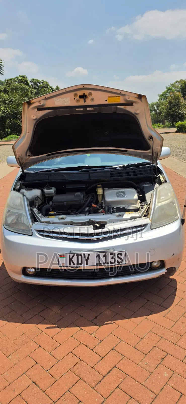 Toyota Prius 4dr Hatchback (1.8L 4cyl gas/electric hybrid CVT) 2016