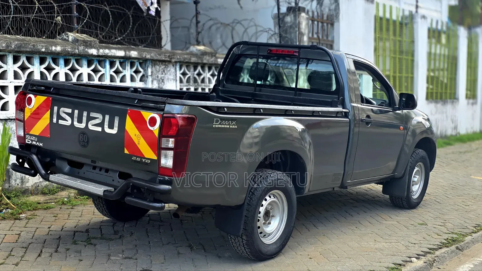 Isuzu D-MAX 2022 Gray