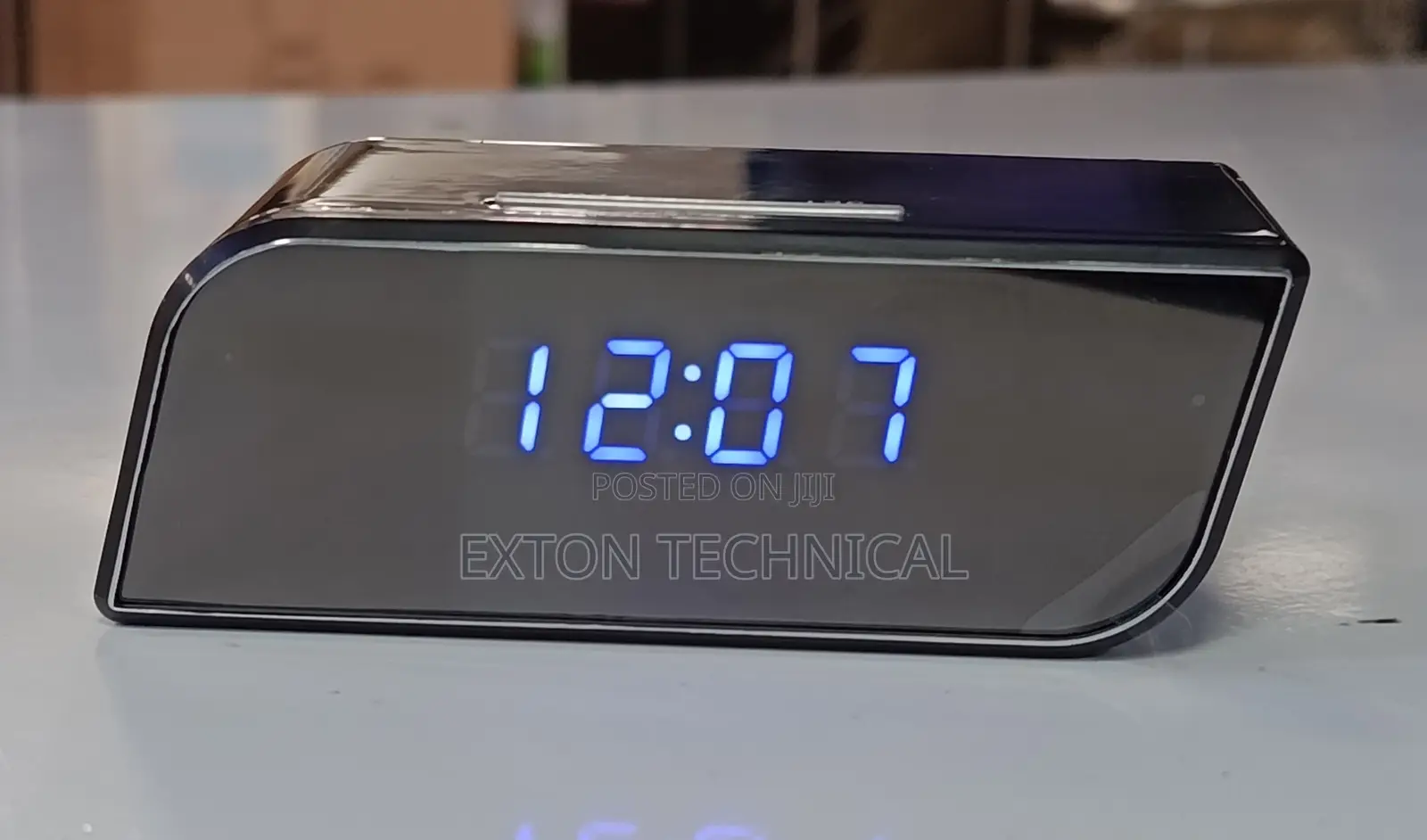 Table Clock Wireless Spy Cam