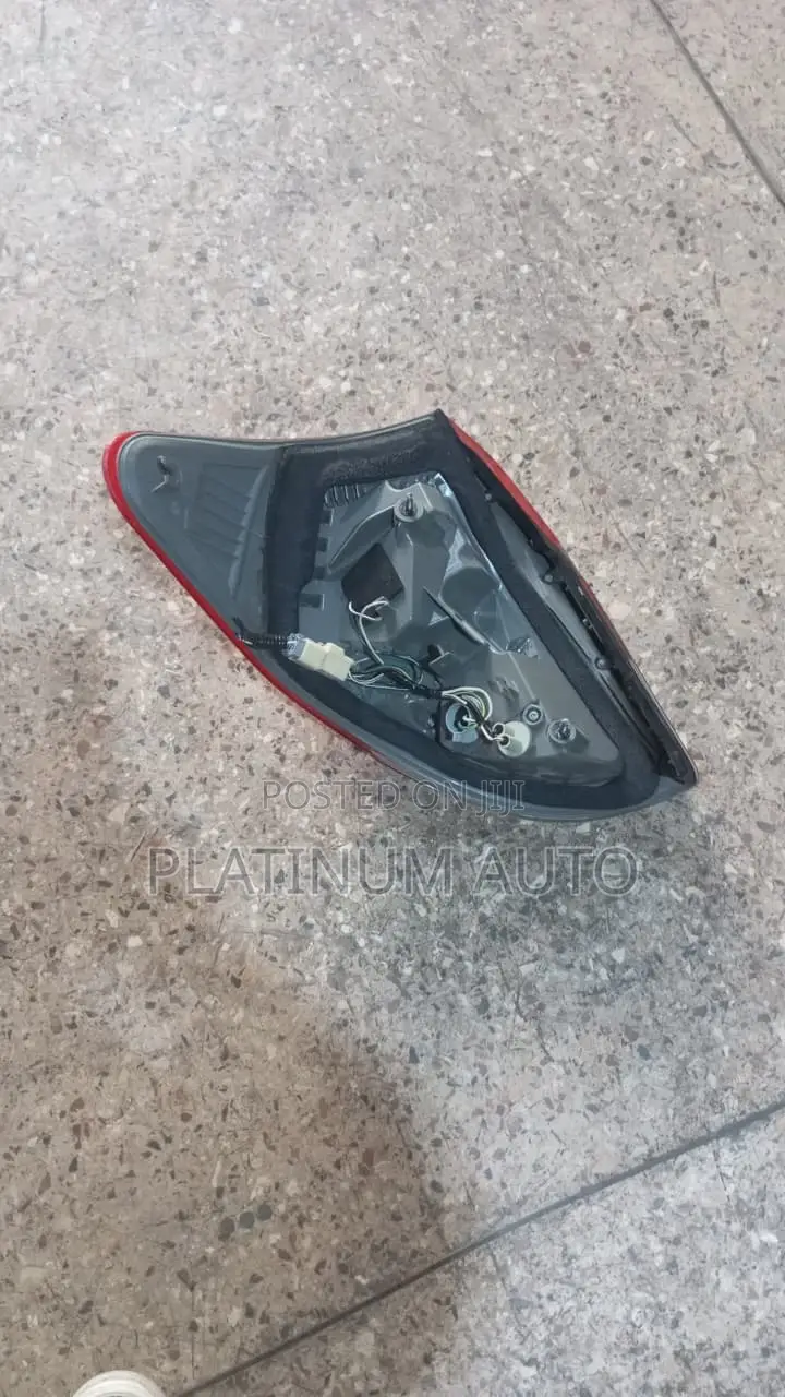Rear Light Vanguard 2015