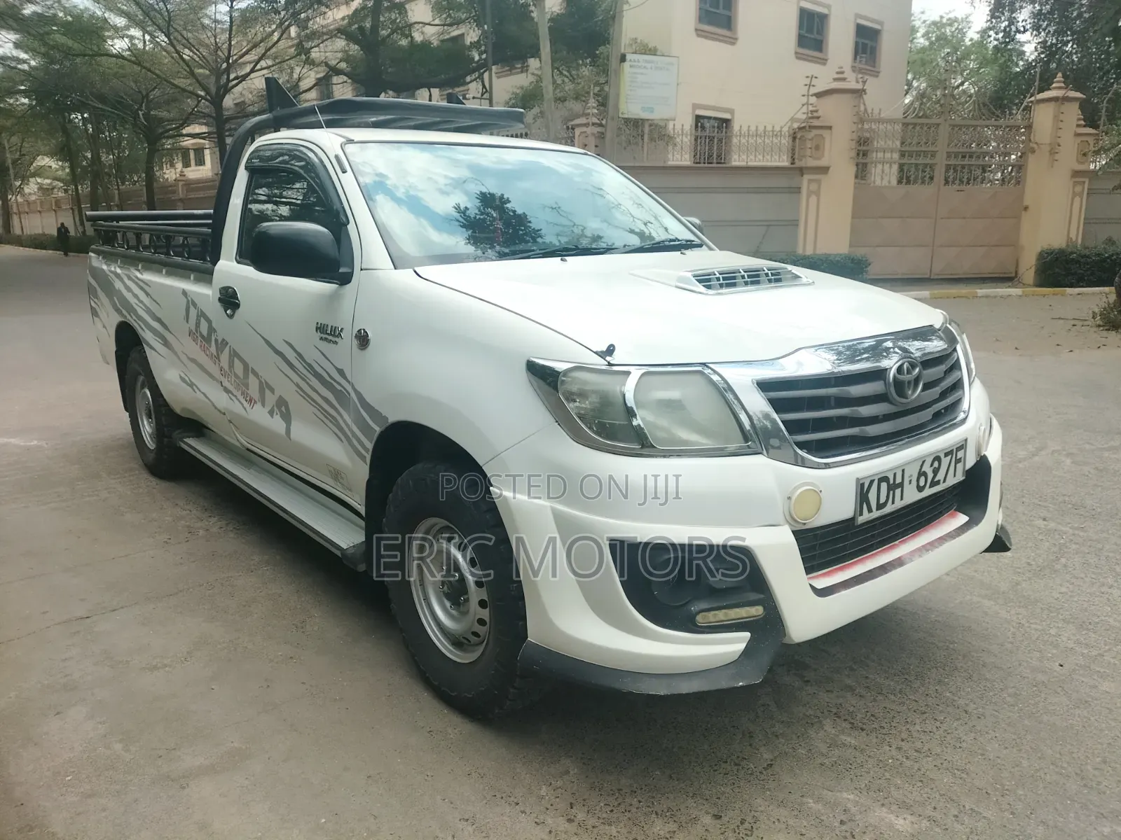 Toyota Hilux 2015 Pearl